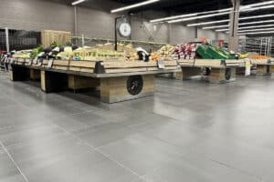 Agencement bois & présentoirs en bois pour magasin